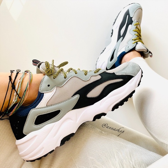 Fila Shoes - NWT Fila Ray tracer Grey